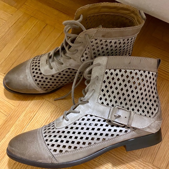 Boota Rahi Kensie | Shoes | Kensie Rahi Perforated Lace Up Ankle Boots 7m | Poshmark